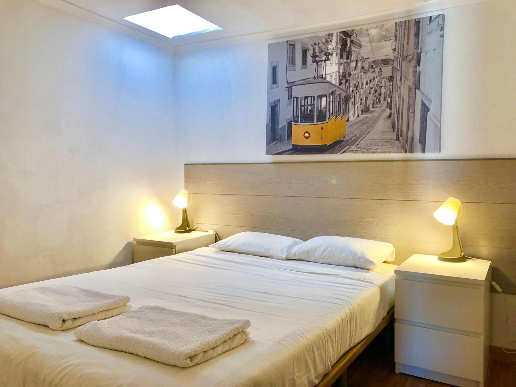 In Guest - 6lisbon Downtown Private Bedroom Guest house