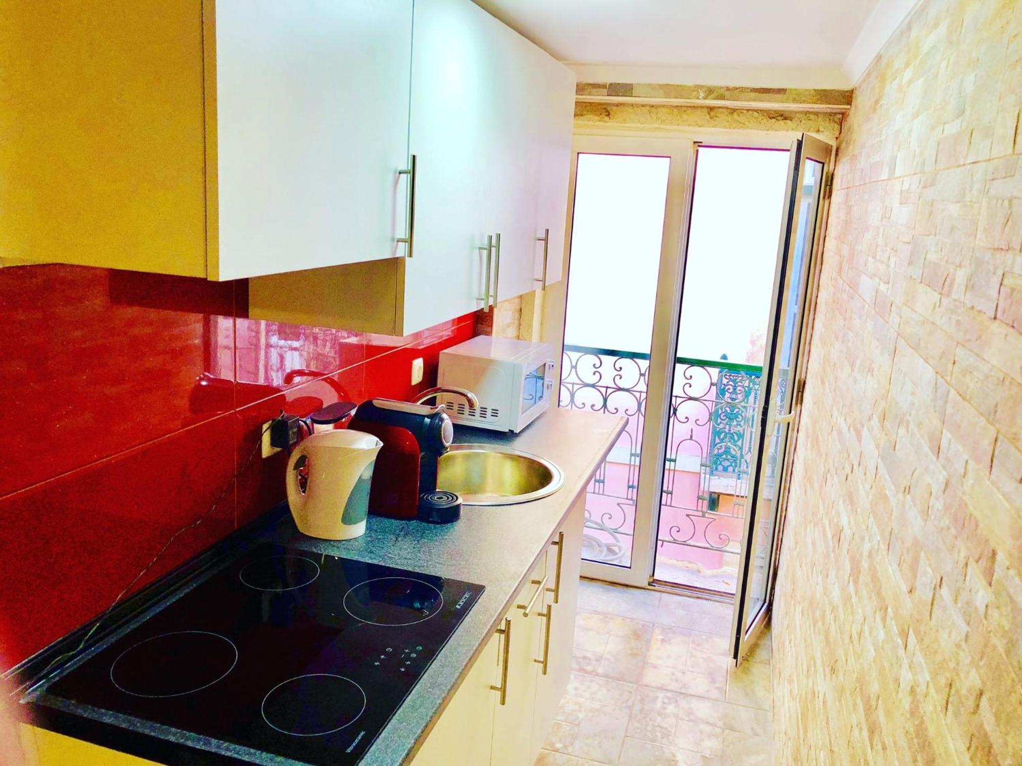 In Guest - 6lisbon Downtown Private Bedroom *